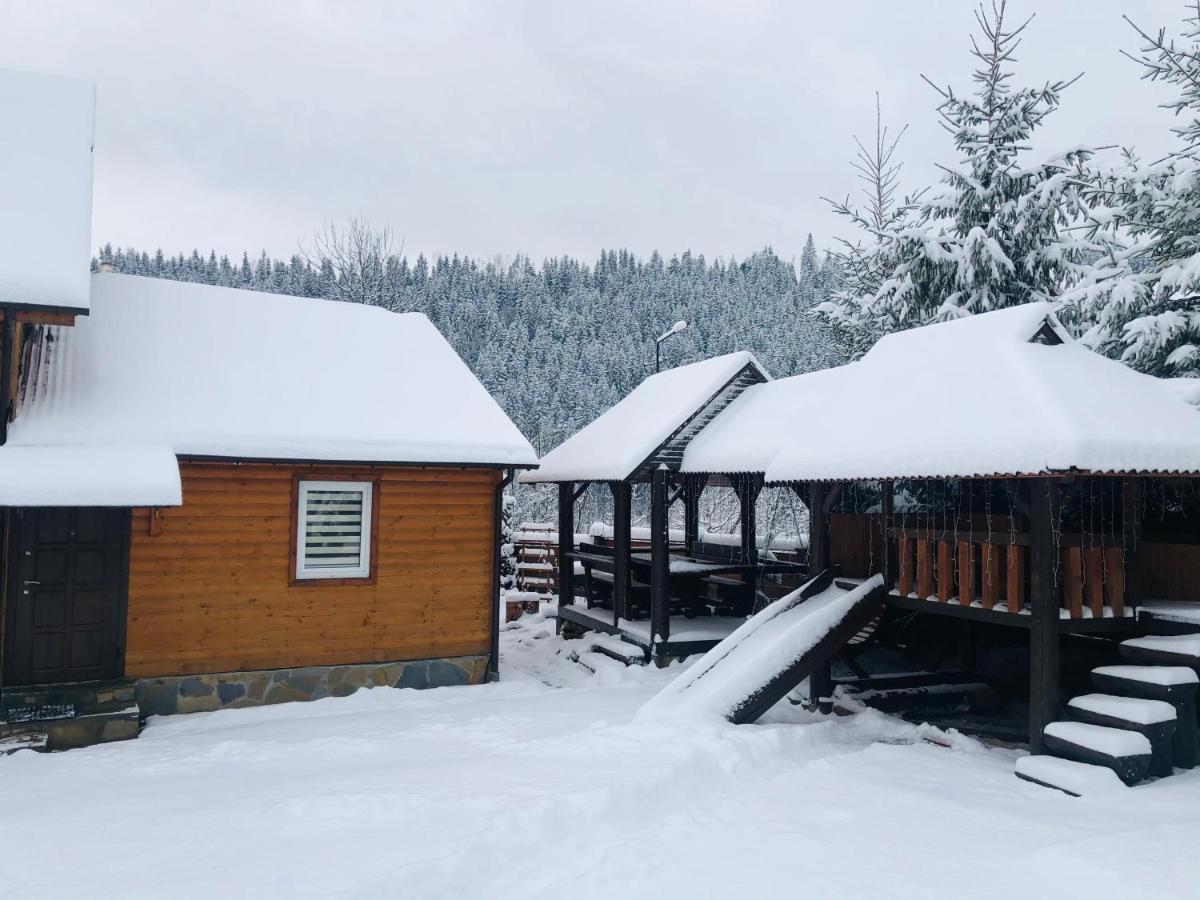 Guest House Kaspiy Bukovel Exteriör bild