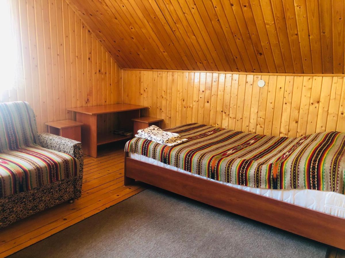 Guest House Kaspiy Bukovel Exteriör bild