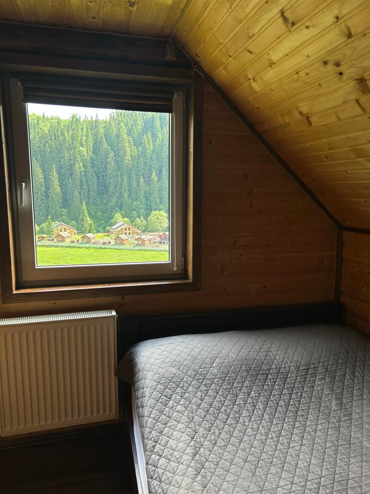 Guest House Kaspiy Bukovel Exteriör bild