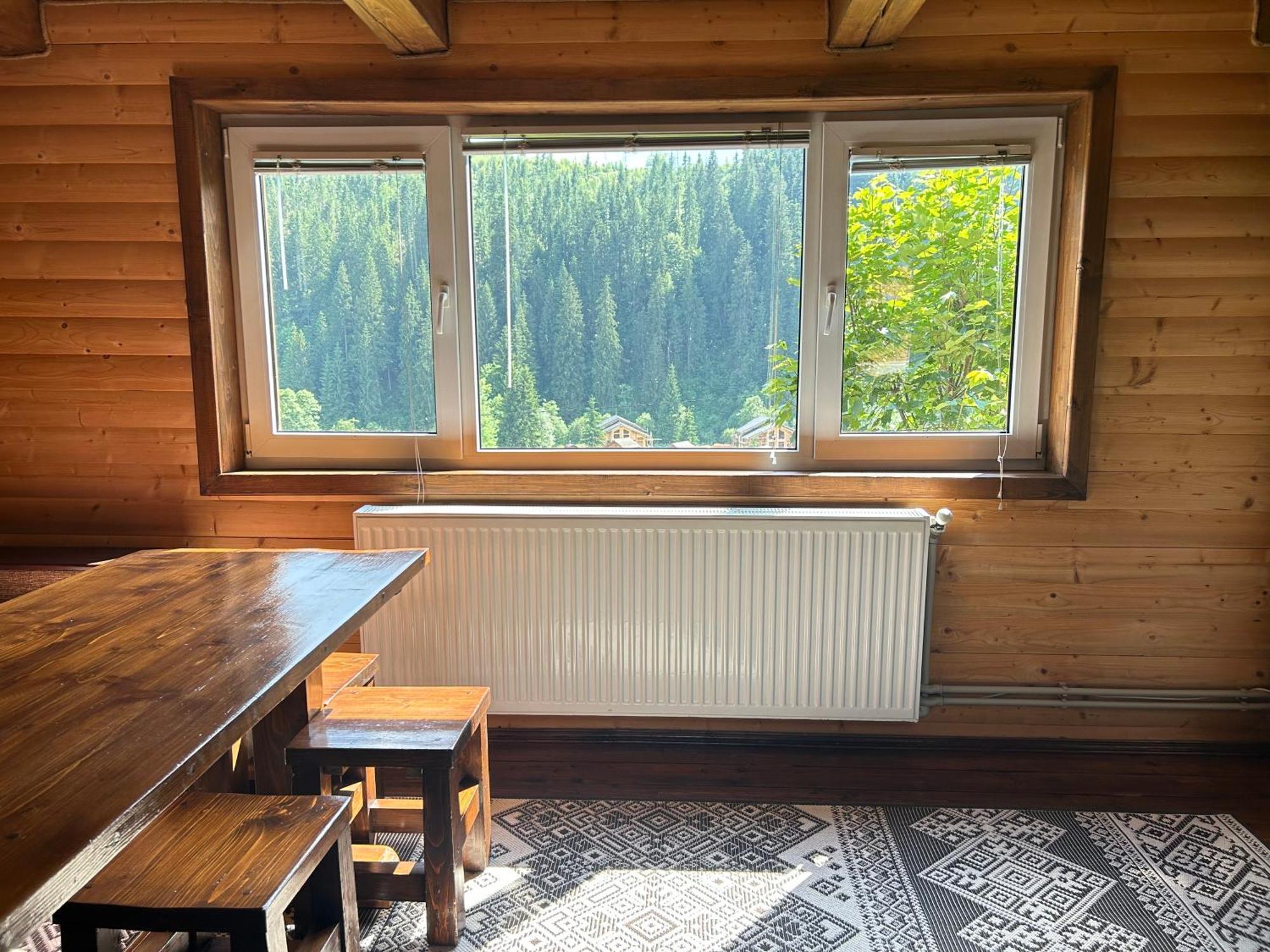 Guest House Kaspiy Bukovel Exteriör bild